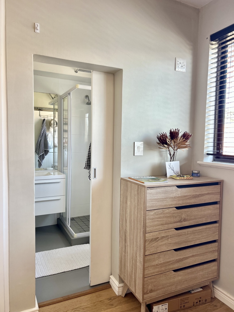 0 Bedroom Property for Sale in Sea Point Western Cape